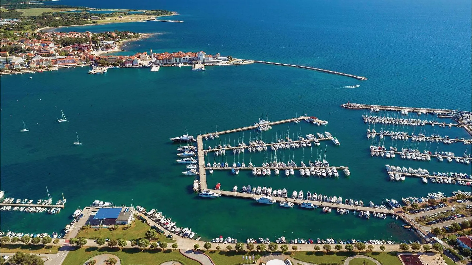 Lovely Apartment In Umag With Kitchen 0*,
