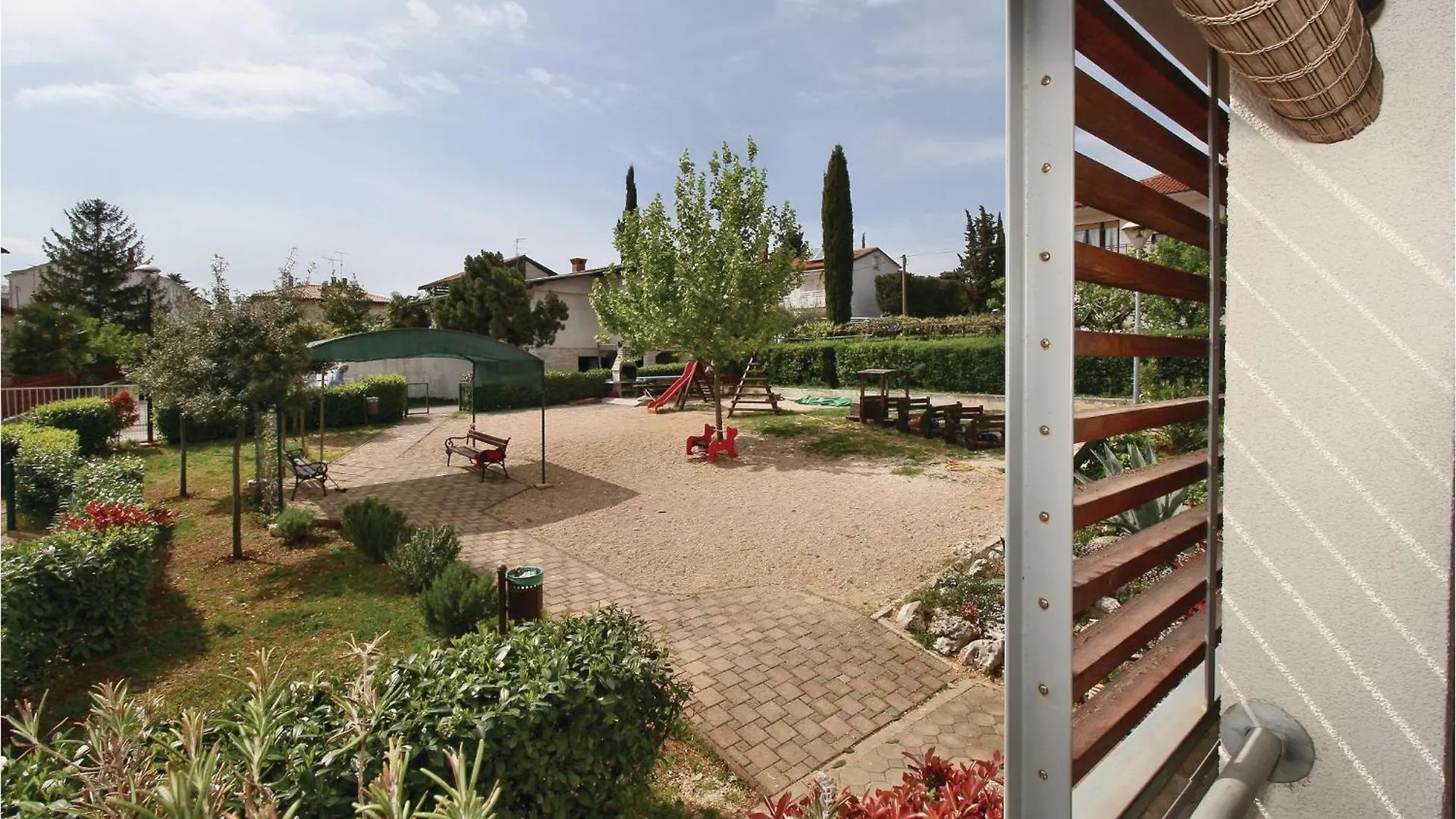 Lovely Apartment In Umag With Kitchen 0*,  קרואטיה